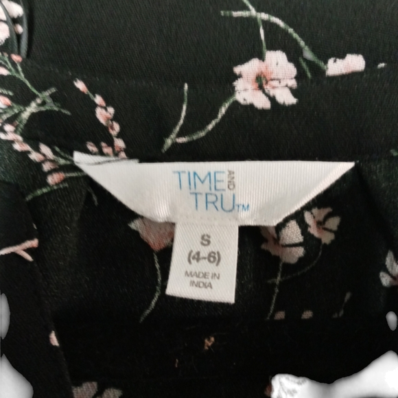 Time and Tru Dress Size small - Picture 4 of 8